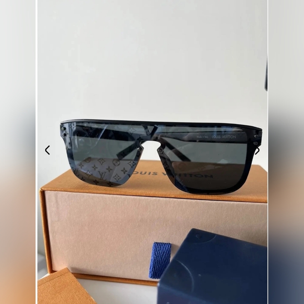 LV Waimea Black Sunglasses